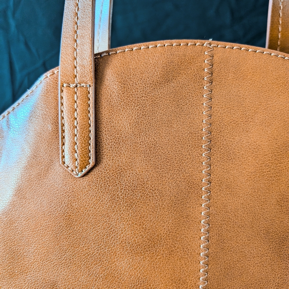 Purse - Picture 2 of 3